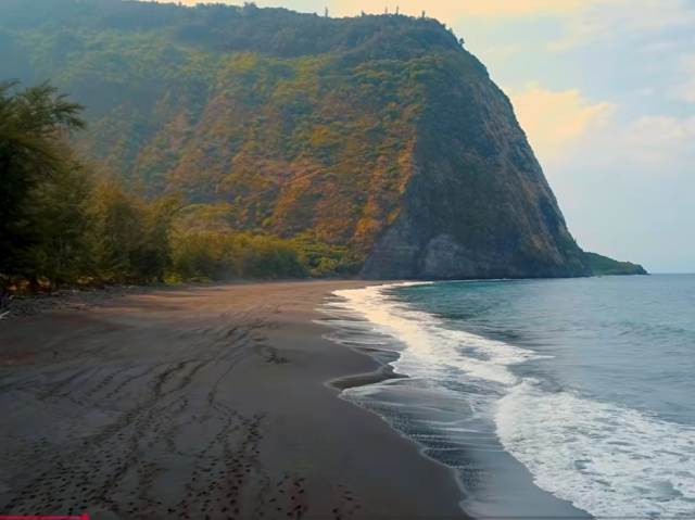 HAWAII: America's Most Impossible Paradise That Shouldn’t Exist! HAWAII: America's Most Impossible Paradise That Shouldn’t Exist!
